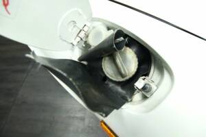 Image 26/30 of Porsche 911 Carrera 3.2 (1986)