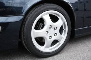 Bild 17/34 von Porsche 911 Carrera 4 (1991)
