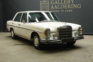 Bild 31/50 von Mercedes-Benz 280 SE (1970)