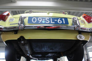 Image 50/50 de MG MGB (1977)