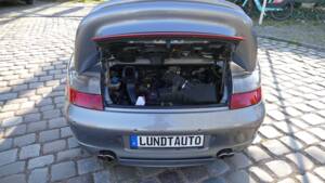 Afbeelding 10/24 van Porsche 911 Carrera 4S (2004)