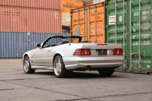 Image 6/8 of Mercedes-Benz SL 500 (2000)