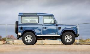 Image 2/41 of Land Rover Defender 90 (2004)