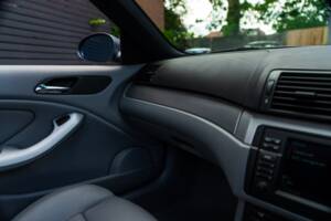 Immagine 31/70 di BMW M3 (2004)