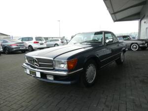 Bild 3/23 von Mercedes-Benz 560 SL (1989)