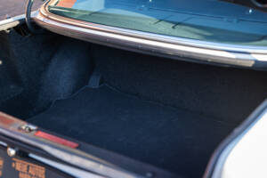 Image 19/44 de Mercedes-Benz 500 SEL (1984)