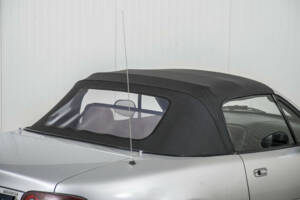 Immagine 49/50 di Mazda MX-5 1.6 (1995)