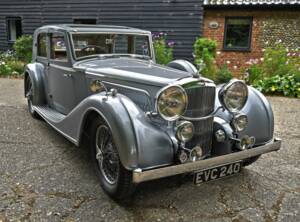Image 4/50 of Alvis 4.3 Liter Saloon (1940)