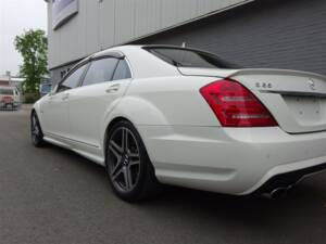 Image 34/99 of Mercedes-Benz S 65 AMG L (2006)