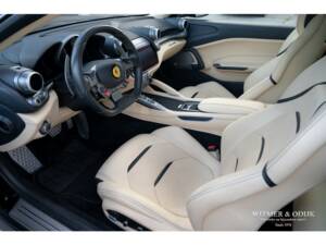 Bild 3/47 von Ferrari GTC4Lusso (2017)