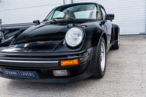 Image 15/67 de Porsche 911 Turbo 3.3 (1986)