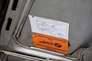 Image 22/50 of BMW 320i (1981)