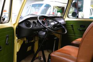 Afbeelding 7/36 van Volkswagen T2b Westfalia (1974)
