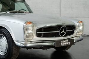 Image 23/50 de Mercedes-Benz 280 SL (1970)