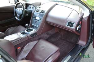 Image 21/50 de Aston Martin V8 Vantage (2005)