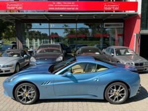 Immagine 34/42 di Ferrari California (2011)