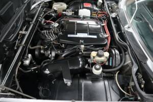 Image 33/56 of Alfa Romeo Montreal (1977)