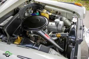 Bild 18/44 von Mercedes-Benz 220 S (1958)