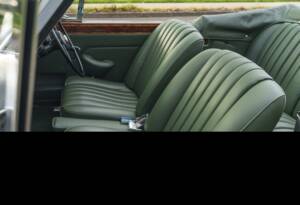 Bild 22/29 von Bentley S1 DHC Park Ward (1958)