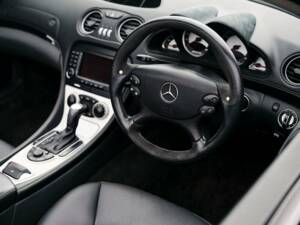 Afbeelding 37/50 van Mercedes-Benz SL 55 AMG (2006)