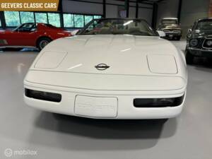 Image 2/30 of Chevrolet Corvette Convertible (1995)