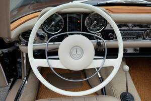 Immagine 29/66 di Mercedes-Benz 280 SL (1969)
