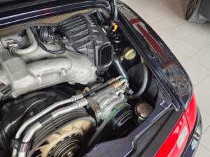 Bild 33/33 von Porsche 911 Carrera 4S (1996)