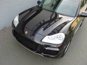 Imagen 11/97 de Porsche Cayenne Turbo (2007)