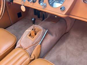 Image 39/50 de Jaguar XK 140 OTS (1956)