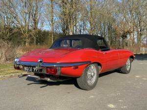 Image 8/62 of Jaguar E-Type (1969)