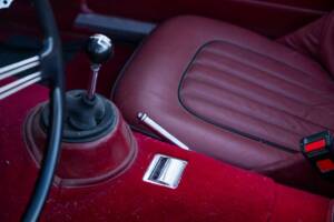 Image 17/50 of Austin-Healey 3000 Mk II (BJ7) (1962)