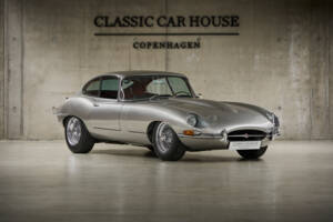 Image 7/99 of Jaguar E-Type 3.8 (1964)