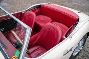 Afbeelding 21/36 van Austin-Healey 100&#x2F;6 (BN4) (1957)