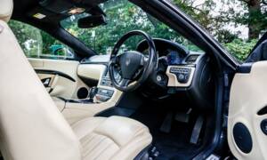 Image 4/43 of Maserati GranTurismo 4.2 (2008)