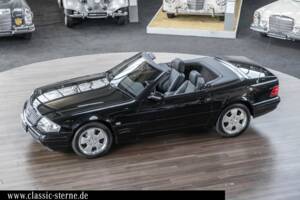 Immagine 8/15 di Mercedes-Benz SL 320 (2001)