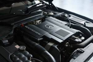 Image 25/37 of Mercedes-Benz SL 500 (1995)