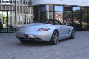 Image 20/75 of Mercedes-Benz SLS AMG Roadster (2012)