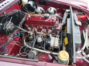 Image 24/55 of MG MGB (1969)