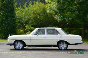 Image 2/49 of Mercedes-Benz 280 SE 3,5 (1972)