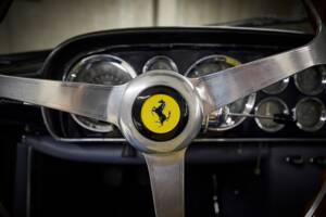 Image 59/100 of Ferrari 250 GT (1962)