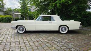 Image 2/75 of Lincoln Continental Mark II (1956)