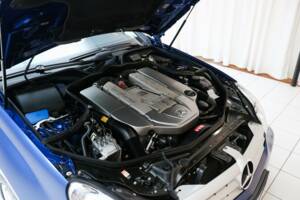 Bild 12/13 von Mercedes-Benz CLS 55 AMG (2005)