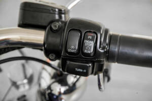 Image 21/24 of Harley-Davidson DUMMY (1999)