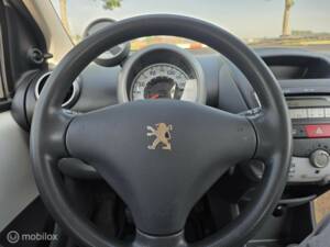 Image 15/32 of Peugeot 107 (2009)