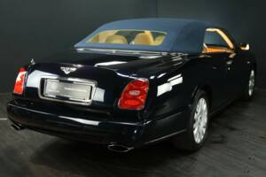 Image 37/49 de Bentley Azure (2006)