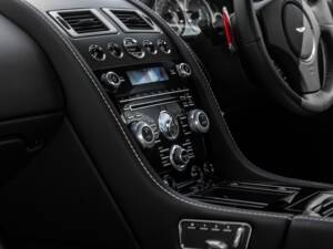 Image 37/59 of Aston Martin DBS (2012)