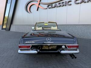 Bild 9/38 von Mercedes-Benz 280 SL (1969)