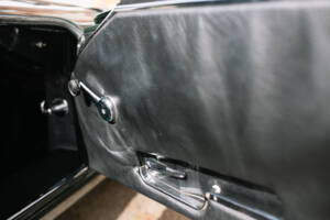 Image 48/63 of Jaguar E-Type (1969)
