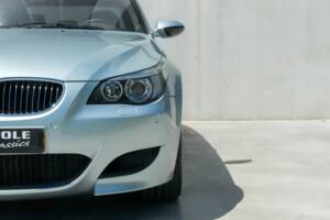 Bild 16/46 von BMW M5 (2005)