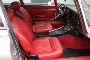 Afbeelding 15/28 van Jaguar E-Type V12 (2+2) (1971)